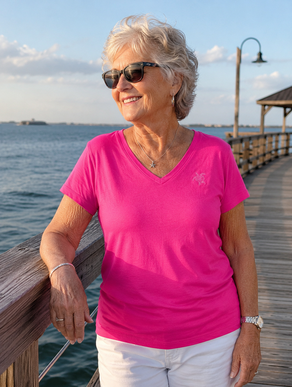 Embroidered v-neck short sleeve tee